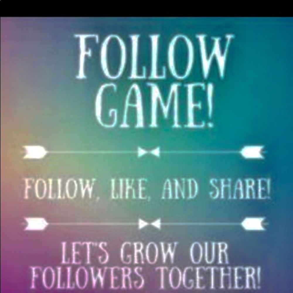 Follow Like and Share! Share the Poshmark 💕